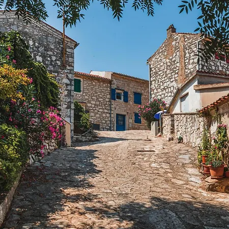 In - Istrien 9922 * Porec
