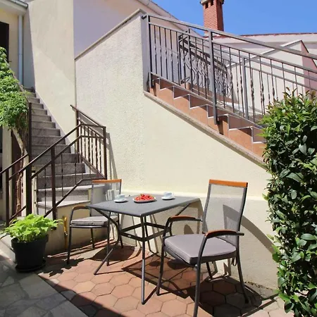 In Porec/istrien 9922 شقة