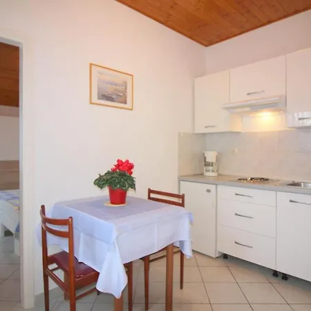 In Porec/istrien 9922 شقة